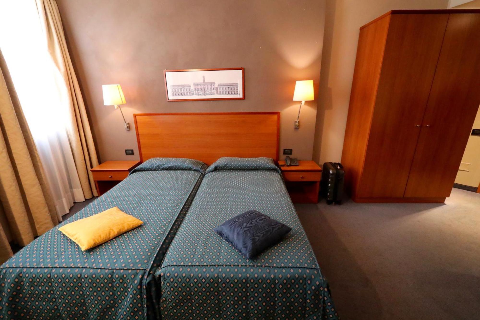 Classic Hotel Tulipano Терни Екстериор снимка