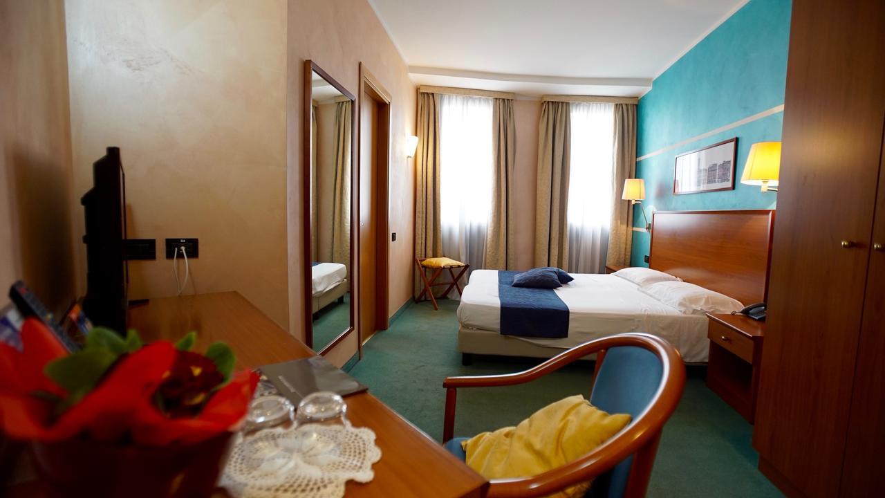 Classic Hotel Tulipano Терни Екстериор снимка