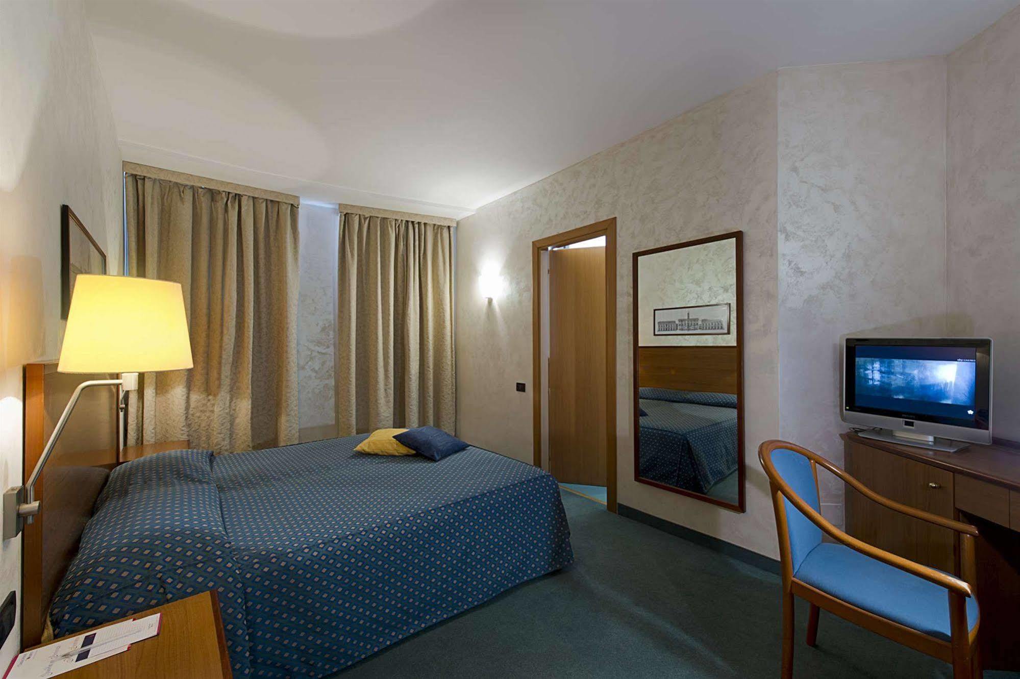 Classic Hotel Tulipano Терни Екстериор снимка
