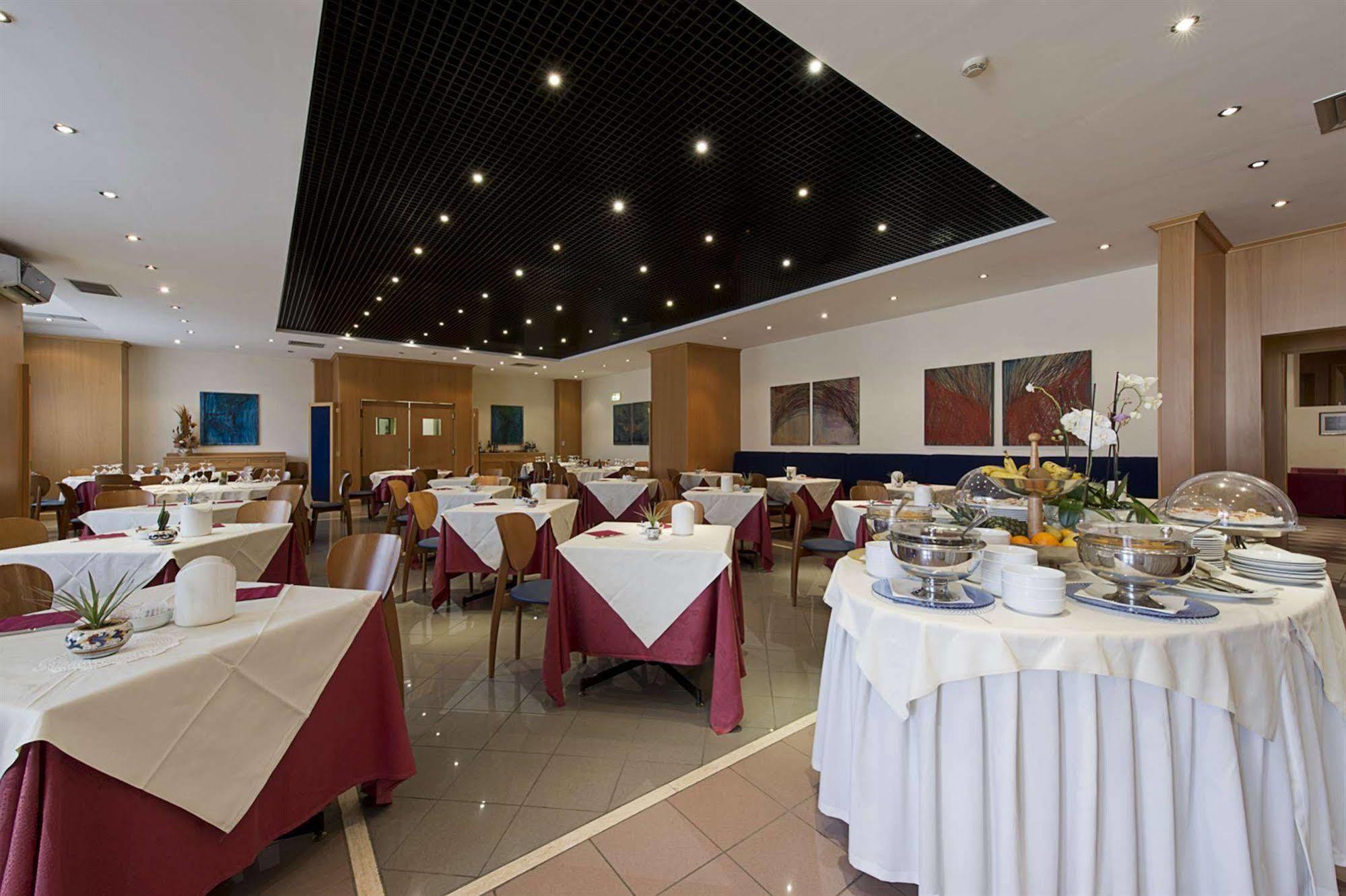 Classic Hotel Tulipano Терни Екстериор снимка