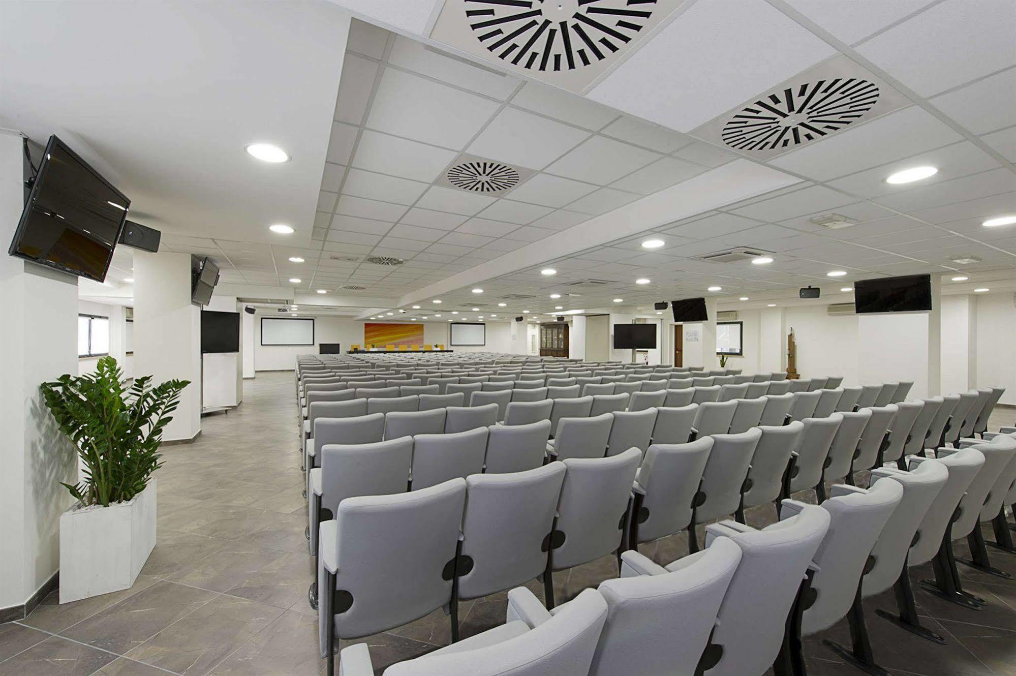 Classic Hotel Tulipano Терни Екстериор снимка